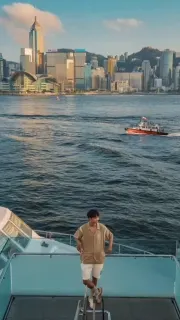Victoria Harbour, In Full Sun

Breeze in the air, sun on your skin.

On a yacht at Victoria Harbour, the city opens up in every direction—Victoria’s skyline, the harbour glide, and those unmistakable Hong Kong lines against the light.
Soak it in. Breathe it out. Let the view do the rest.

📸 @昭春与薯

@newworldhotels
@newworldmillenniumhkhotel
#BeyondtheSummer
#NewWorldMillenniumHongKongHotel
#NewWorldHotels