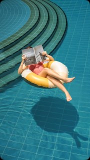 Chill Mode: Pool Moments at Saigon
A quiet corner of summer in the city.
She drifts into the pool, book in hand, letting the water hold the pause—sunlit, unhurried, beautifully effortless.
Chill here a little longer.
@newworldhotels
@newworldsaigon
#BeyondtheSummer
#NewWorldSaigonHotel
#NewWorldHotels