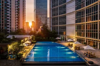 Golden Hour by the Pool 

Let the day soften at New World Wuhan Hotel—where summer lingers in the glow of sunset over the pool. A slow, sunny reset for the season of unhurried moments.

@newworldhotels
#BeyondTheSummer
#NewWorldWuhanHotel
#NewWorldHotels